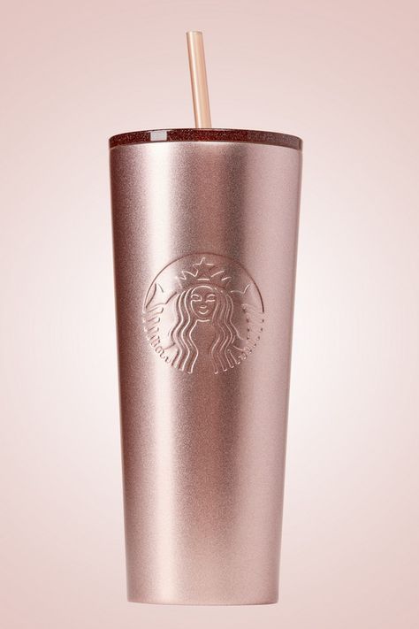 Starbucks' 2018 Holiday Merchandise Is About To Start Hitting Stores & The Pieces Are Stunning Vaso Aesthetic, Aesthetic Bottle, Copo Starbucks, Starbucks Water Bottle, Rose Gold Aesthetic, Trendy Water Bottles, Starbucks Holiday, Rose Gold Decor, Rose Gold Wallpaper