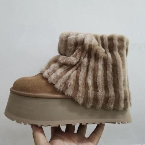 Sherpa Uggs, Cute Uggs, Chique Outfit, Dr Shoes, Funky Shoes, Girly Shoes, Shoe Inspo, Aesthetic Shoes, Swag Shoes