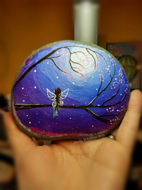 Painted Rocks For The Garden, Garden Rock Art, Stone Art Painting, Painted Rocks Craft, Painted Rocks Diy, Rock Painting Ideas Easy, Rock Painting Patterns, Painting Rocks, Hand Painted Stones