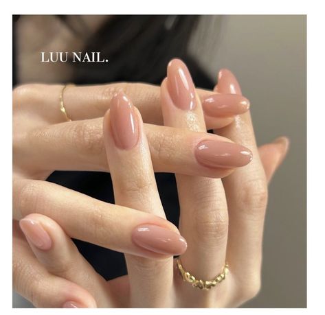 Clean Girl Nails, Hello Nails, Girl Nails, Nude Nail, Nude Nail Designs, Subtle Nails, Simple Gel Nails, Minimal Nails, Work Nails