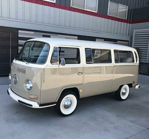 Combi Vw T2, Vw Samba Bus, Kombi Trailer, Vw Minibus, Vintage Volkswagen Bus, Vw Bus Interior, Vw Bus T2, Kombi Motorhome, Volkswagen Camper Van