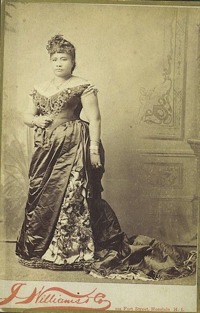 Queen Liliuokalani, Hawaiian Queen, Queen Of Hawaii, Hawaiian Monarchy, Hawaiian Legends, Hawaiian Dancers, Hawaiian Fashion, Polynesian Cultural Center, Hawaiian History