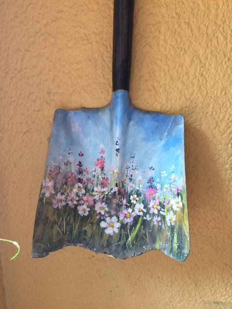 Painting On Shovels, Painted Saw Blades Ideas Easy, Painted Shovels Ideas, Park Painting Ideas, Old Saw Blades Ideas Paintings, Old Saw Blades Ideas, Saw Blades Ideas, Painted Shovels, Shovel Decor