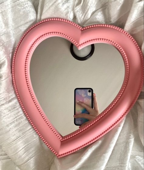 Aesthetic Room Items, Danish Aesthetic, Heart Shaped Mirror, Danish Pastel Aesthetic, Filmy Vintage, Pastel Room Decor, Heart Mirror, Bedroom Dressing Table, Shaped Mirror