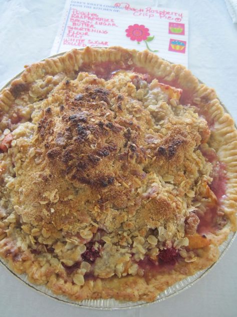 Peach Raspberry Crisp, Raspberry Cobbler, Pie Contest, Raspberry Crisp, Easy Cakes To Make, Peach Raspberry, Peach Pie Filling, Pie Pie, Raspberry Pie