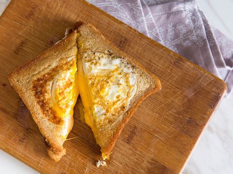 Slide Show | The Art of the Perfect Grilled Cheese (Plus 20 Variations to Shake Things Up) | Serious Eats Grill Cheese Sandwich Recipes, Cheese Sandwich Recipes, Egg Sandwich, Grilled Cheese Recipes, Potato Cakes, Food Breakfast, Cheese Sandwich, Serious Eats, Boiled Egg