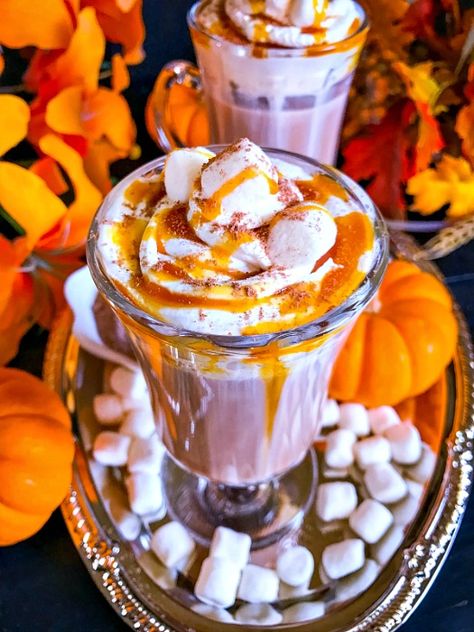 pumpkin-spice-hot-chocolate-spiked Hot Chocolate Spiked, Pumpkin Spice Hot Chocolate, Spice Hot Chocolate, Brownie Desserts, Halloween Drinks, Hot Chocolate Recipes, Best Pumpkin, Global Recipes, Pumpkin Recipes