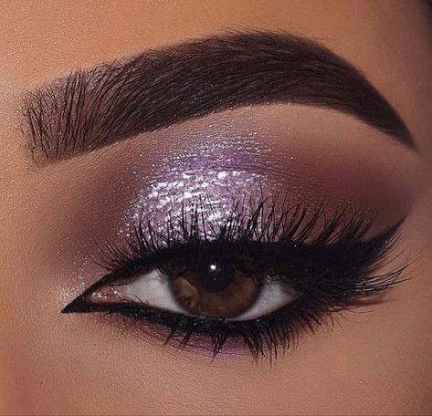 Makeup With Purple Dress, Purple Wedding Makeup, Purple Smokey Eye Makeup, Prom Makeup For Brown Eyes, Purple Eyeshadow Looks, Purple Makeup Looks, Evening Eye Makeup, Silver Eye Makeup, Eye Makeup Images