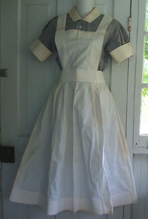 Old style nursing dress 1930s Nurse Uniform, 1940s Nurse Uniform, Victorian Nurse Uniform, Japanese Nurse Outfit, Old Nurse Uniform, Ww1 Nurse Uniform, Vintage Nurse Aesthetic, Ww2 Nurse Uniform, Nurse Uniform Modern