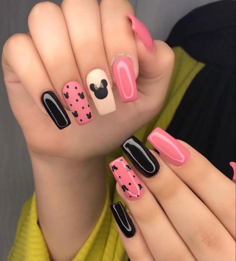 Pink And Black Disney Nails, Disney Nails Acrylic Mickey Mouse, Disney World Nail Ideas, Valentines Nails Designs Short, Pink Disney Nails, Fall Disney Nails, Mickey And Minnie Nails, Orlando Nails, Pixar Nails