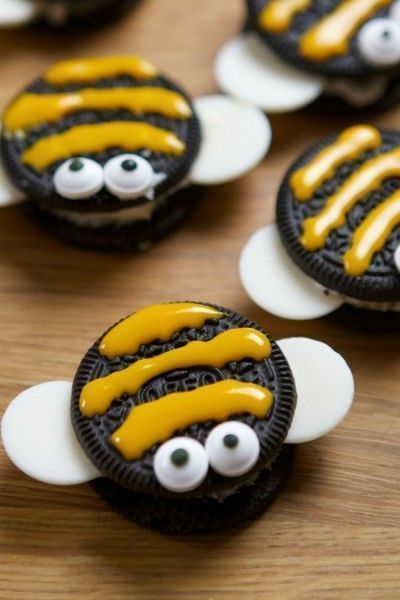 Bee Party Food, Bee Party Food Ideas, Fall Party Food, Bee Food, Bee Cookies, Bee Birthday Party, Decorações Com Comidas, Best Party Food, Party Food Ideas