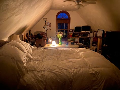 Tiny Bedroom Slanted Ceiling, Bedroom Inspo Slanted Roof, Gallery Wall Slanted Ceiling, Curtain On Slanted Ceiling, Sloping Ceiling Bedroom, Small Attic Bedroom Ideas Slanted Walls Low Ceilings, Small Attic Bedroom Ideas Slanted Walls, Attic Bedroom Ideas Slanted Walls, Bedroom Slanted Ceiling