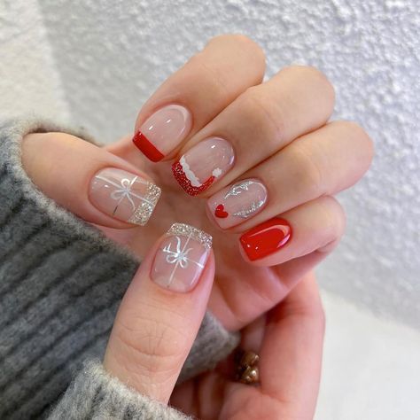 Christmas Nails French Tip, Short Fake Nails, Nagel Tips, Easy Nails, Short Nails Art, Xmas Nails, Stick On Nails, Nailed It, Christmas Nail