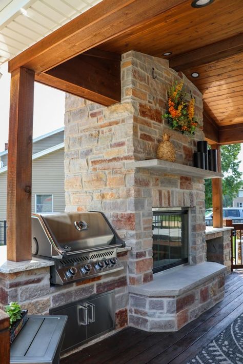 Backyard Outdoor Kitchen, Grilling Area, Patio Grill, Porch Fireplace, Outdoor Fireplace Designs, Outdoor Fireplace Patio, Kitchen Design Diy, Patio Fireplace, Backyard Fireplace