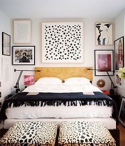 art wall above bed City Bedroom, Small Bedroom Layout, Eclectic Bedroom, Design Del Prodotto, Bedroom Layouts, Decoration Inspiration, Cebu, Beautiful Bedrooms, Design Case