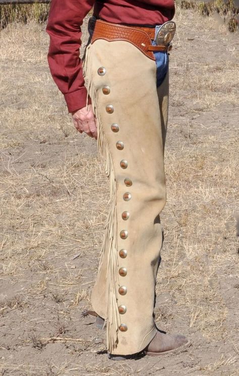 Cowboy Chaps, Western Chaps, Rodeo Style, Riding Chaps, Fringe Pants, Cowboy Pants, Mountain Men, Cowboy Rodeo, Chapeau Cowboy