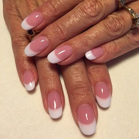 White Powder Acrylic Nails, Powder Acrylic Nails, Rounded Acrylic Nails, Pink And White Nails, White Tip Nails, Tammy Taylor, Acrylic Nail Shapes, White Acrylic Nails, French Acrylic Nails