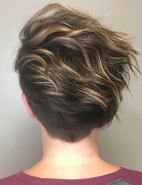 Dirty Blonde Balayage Pixie Updo Hairstyles Front View, Hairstyles Front View, Shaved Pixie Cut, Short Balayage, Balayage Hair Ideas, Balayage Short Hair, Shaved Pixie, Blonde Ombre Balayage, Balayage Short