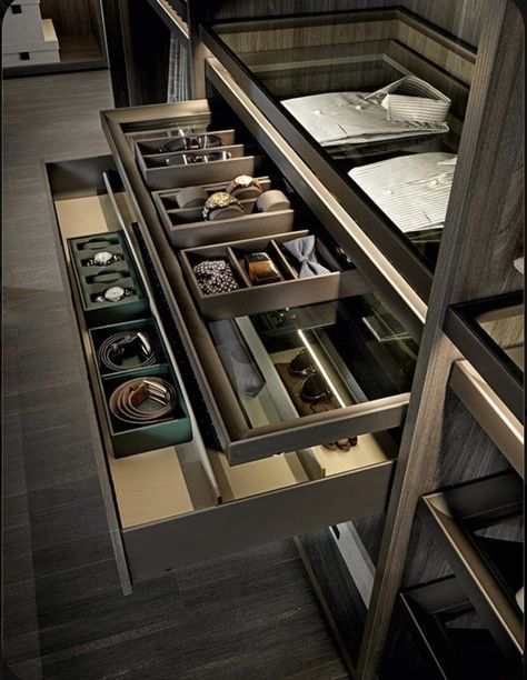 Luxury Closets, Closets Design, Dressing Room Closet, Dream Closet Design, Walk In Closet Design, Wardrobe Door Designs, Walking Closet, Closet Design Layout, Luxury Closets Design