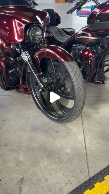 Myron Bryan on Instagram: "We Work A lot Of Overtime 🤷🏿‍♂️🤣 @carolinapressa 💪🏿🔥💯 #bigwheelbaggers #bagger #baggerlife #32 #34 #harleydavidson #harley #réel #reelsinstagram" Harley Bagger, Bagger Motorcycle, Harley Davidson Baggers, Big Wheel, Harley Davidson, Motorcycles, On Instagram, Instagram