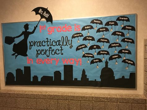 Mary Poppins welcome board Disney Bulletin Boards, Small Hallway Decorating, Teacher Appreciation Doors, Disney Themed Classroom, Music Bulletin Boards, Disney Classroom, Back To School Bulletin Boards, Classroom Board, Teacher Boards