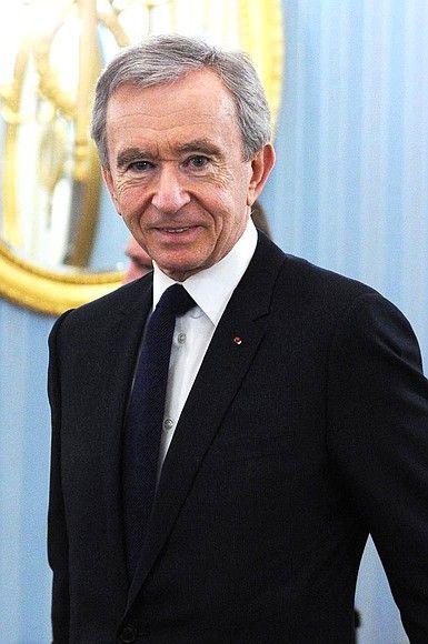 Arnault Family, Bernard Arnault, 12 Monkeys, Thomas Pink, Gentlemans Club, Business Trends, Dapper Men, Yoga Stretches, Success Story