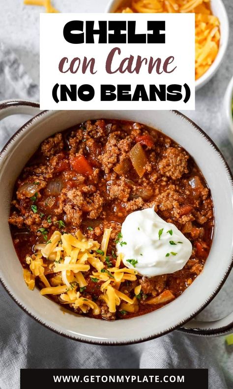 This Easy Chili Con Carne is an absolute cinch to make! It's rich, hearty and flavorful, even without beans! Leftovers are AMAZING--whip up a batch of this chili then make my Chili con Carne Nachos the next day! This recipe is low in carbs and can easily be made keto-friendly! Healthy Stew Recipes, Best Stew Recipe, Chili Without Beans, Easy Homemade Chili, Chili Con Carne Recipe, Carne Asada Recipes, Crockpot Stew, Fall Soup Recipes, Easy Chili