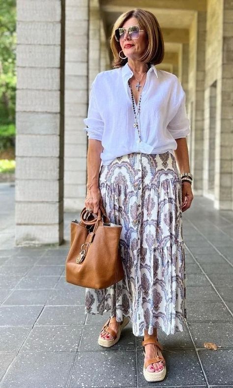 Moda Over 50, Outfits For Women Over 50, Summer Outfits For Women, Style Casual Chic, Chic Summer Outfits, Over 60 Fashion, Outfit Chic, Cool Summer Outfits, 60 Fashion