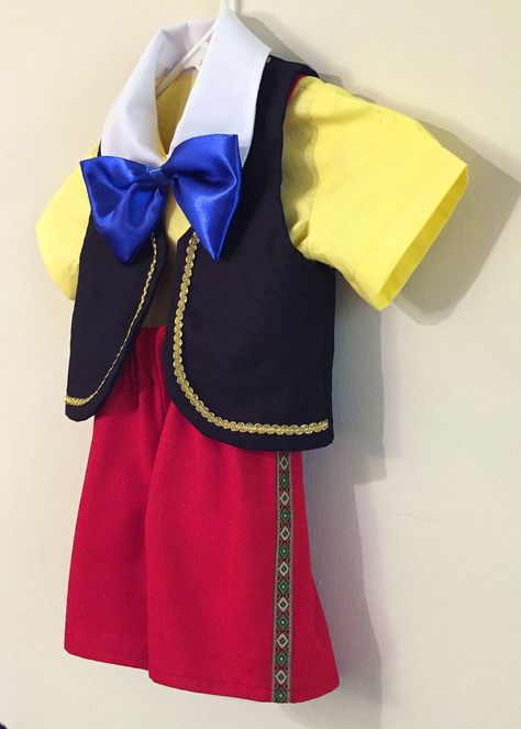 Pinocchio Costume, Nursery Rhyme Costume, Shrek Jr, Diy Fantasia, Best Diy Halloween Costumes, Fairy Tale Costumes, World Book Day Costumes, Book Day Costumes, Diy Costumes Kids