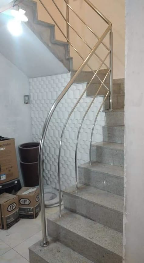 Hall Room Design, Stairs Tiles Design, Steel Stairs Design, Steel Grill Design, Steel Railing Design, Staircase Design Modern, Staircase Railing Design, Grill Gate Design, Handrail Design