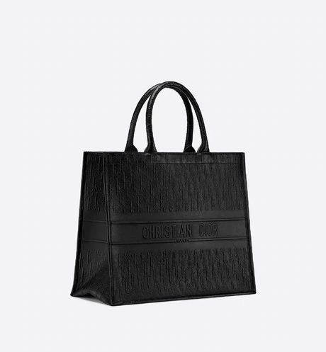 Dior Book Tote Dior Oblique bag - Bags - Women's Fashion | DIOR Dior Oblique Bag, Black Designer Bags, Black Tote Purse, Christian Dior Bag, Dior Book, Christian Dior Paris, Dior Paris, Cheap Purses, Dior Oblique