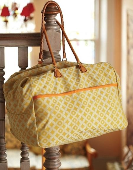 Weekender Bag Pattern, Bag Free Sewing Pattern, Purse Patterns Free, Free Sewing Pattern, Trendy Sewing, Sac Week End, Sewing Purses, Kendo, Weekend Bag