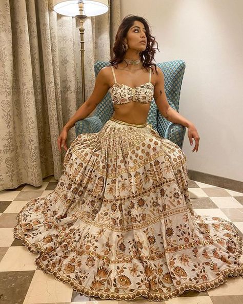 Santoshi Shetty, Bustier Blouse, Modern Corset, Embroidered Lehenga, Indian Couture, Indian Designer Outfits, Woman’s Day, New Fashion Trends, Western Dresses