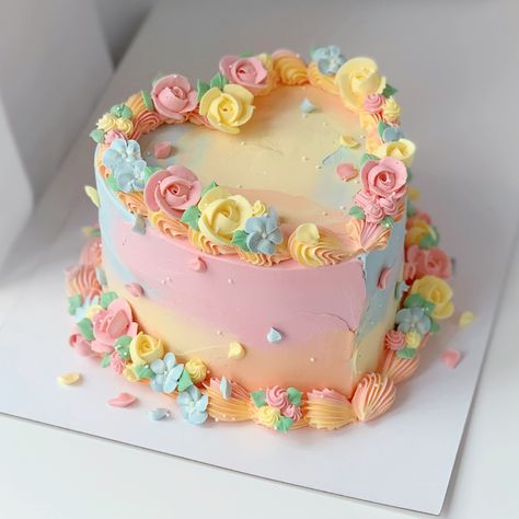 Cute Bento Cake, Bento Cake Ideas, Tårta Design, Rodjendanske Torte, Resipi Kek, Cake Mini, Cute Bento, Pink Birthday Cakes, Simple Cake Designs