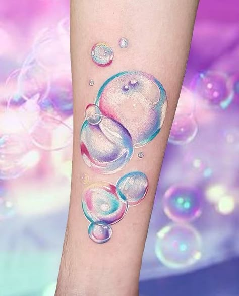 Kat Paine on Instagram: “Bubbles 😊 @callum.phil #tattoo #tattoos #tattoogirl #tattoogirls #tattooday #tattoostudio #tattooed #bubbles #bubbletattoo #lush…” Watercolor Bubbles Tattoo, Ocean Bubbles Tattoo, Bubble Tattoo Ideas, Tattoo Seashell, Reef Tattoo, Ocean Cartoon, Bubble Tattoo, Tattoos Pictures, Cartoon Tattoo