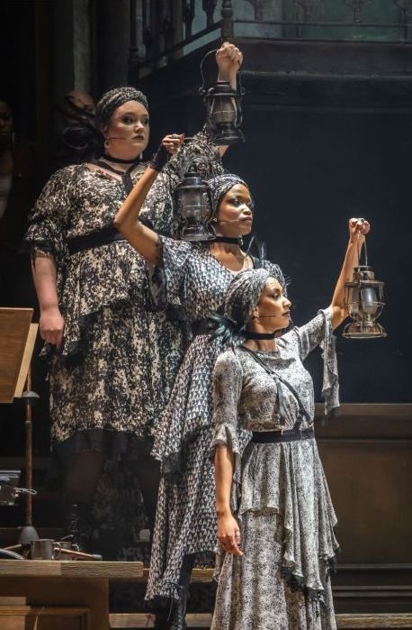 Theatre review: Hadestown (Lyric Theatre) - LouReviews American Folk Music, Jazz Songs, Drama Club, Musical Plays, London Theatre, Broadway Theatre, Theatre Costumes, The Underworld, Sing To Me