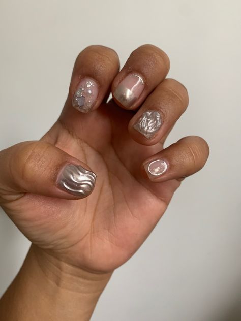 Silver chrome nail art on short nails. Chrome Nails Men, Silver Chrome Nail Art, Nail Art On Short Nails, Guy Nails, Silver Chrome Nails, Line Nail Art, Builder Gel Nails, Mens Nails, Chrome Nail Art