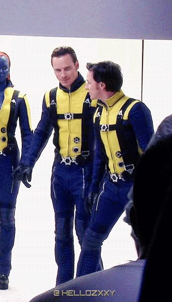 X Men Cast, X Men Behind The Scenes, Xmen Charles And Erik, James Mcavoy Xmen Charles Xavier, Charles Xavier First Class X Men, Charles Erik, X Man Cast, Avengers Earth's Mightiest Heroes, X Men Funny