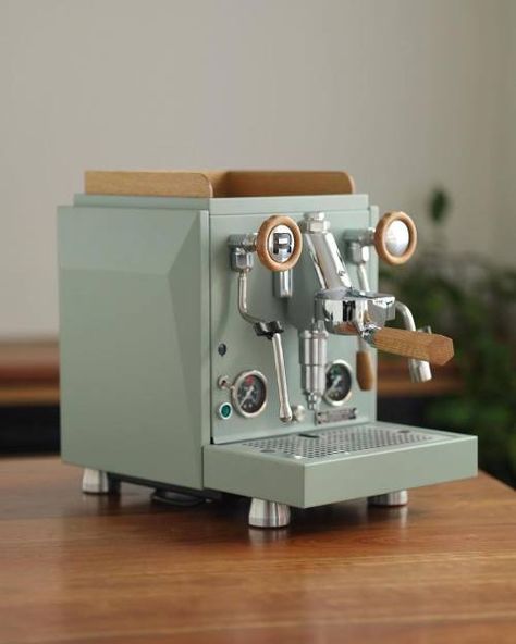 Custom Rocket Giotto R via Australian partners... - Rocket Espresso Rocket Espresso Machine, Counter Ideas, Coffee Counter, Rocket Espresso, Espresso At Home, Cafe Bistro, Mill Creek, But First Coffee, Coffee Love