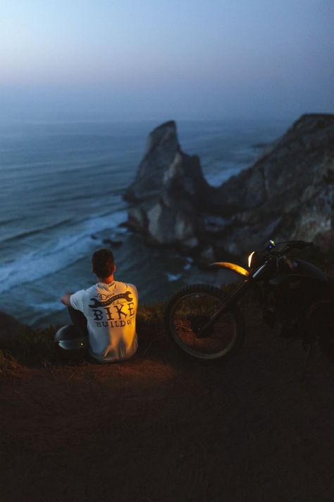 Adventure Photoshoot, The Blue Hour, Adventure Motorcycle, Biker Photoshoot, Motorcycle Photography, View Point, Biker Aesthetic, Motorcycle Wallpaper, Bike Photoshoot