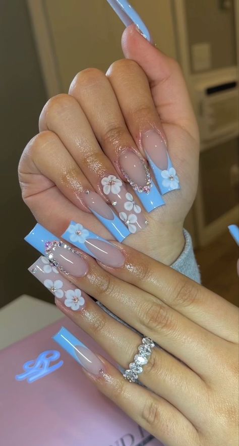 Blue Girly Nails, Light Blue Acrylic Nails Design Short, Light Blue Quince Nails Short, Light Blue Nails For Quinceanera, Latina Nail Designs Blue, Latina Acrylic Nails Blue, Xv Nails Blue, Light Blue Nails With Charms, Blue Latina Nails