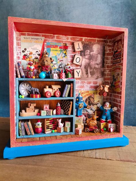 Disney Diorama, Nook Bookshelf, Room Diorama, Shadowbox Art, Bookshelf Decoration, Miniature Diorama, Satisfying Pictures, Mixed Media Wall Art, Artistic Ideas