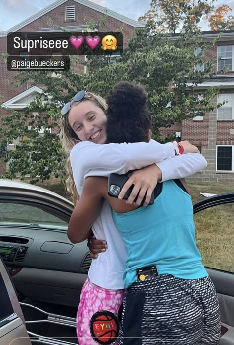 Jalen Suggs And Paige Bueckers, Azzi Fudd And Paige, Pagie Bueckers, Basketball Girlfriend, Paige Bueckers, Uconn Womens Basketball, Basketball Wives, Pink Monkeys, Future Girlfriend