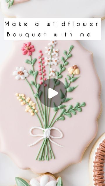 Wild Flower Decorated Cookies, Wildflower Cookies Decorated, Wildflower Baby Shower Cookies, Flower Royal Icing Cookies, Floral Cookies Decorated, Wildflower Cookies, Flower Cookies Bouquet, Flower Sugar Cookies, Cookie Bouquets