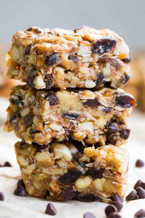 Grain Free Granola Bars, Bake Granola Bars, No Bake Granola, Paleo Granola, No Bake Granola Bars, Baked Granola, Chewy Granola, Paleo Baking, Granola Bar