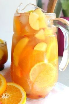 Non Alcoholic Sangria, Alcohol Free Drinks, Punch Drinks, Sangria Recipe, Drink Recipes Nonalcoholic, Mixed Drinks Recipes, Sangria Recipes, Healthy Drinks Recipes, Fruit Drinks