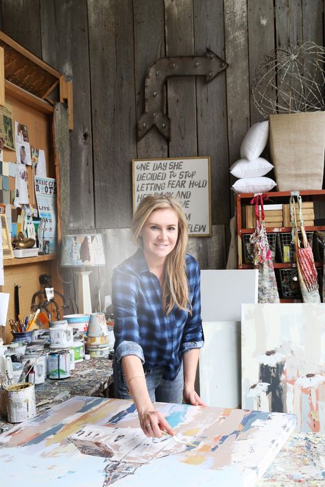 Hebert loves to come to this home away from home, her "happy place" that also happens to be listed on the National Register of Historic Places, to create paintings that honor historic places just like the studio she's working in. "I paint the old barns," she says. "It's my way of preserving history."   - CountryLiving.com Art Studio Space, Country Holiday, Old Farm Houses, Studio Tour, Old Farmhouse, A Barn, Old Barns, Design Sponge, Southern Charm