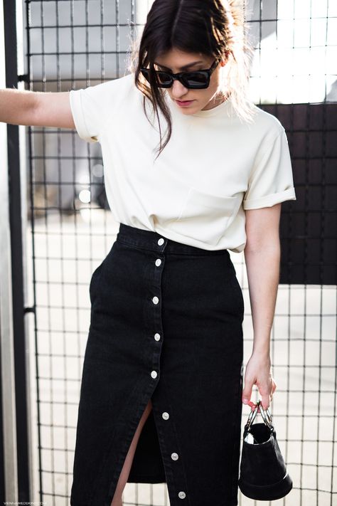 Black Button Down Skirt Outfits, Long Skirt Button Up Shirt, Black Button Skirt Outfit, Skirt With Button Up Shirt, Button Down Skirt Outfits, Button Skirt Outfit, Denim Button Skirt, Classic Skirts, Button Skirt