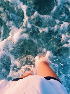 Summertime Aesthetic, Happy Sunshine, Summer Goals, Summer Pictures, Beach Vibes, Beach Aesthetic, Beach Vibe, Photo Instagram, Blue Aesthetic