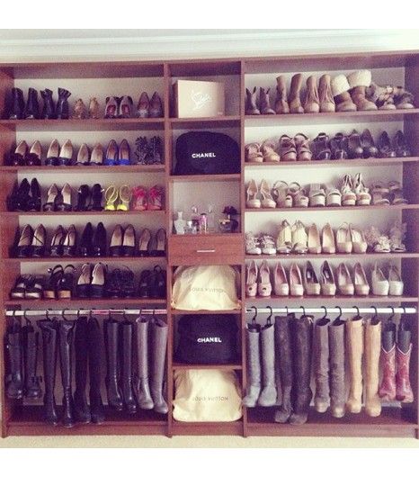 Creative Ways to Organize your  shoes. You wont be disappointed! Ideas De Closets, Boot Hanger, Vstupná Hala, Boot Storage, Closet Room, Dream Closets, Closet Goals, Walk In Wardrobe, Container Store